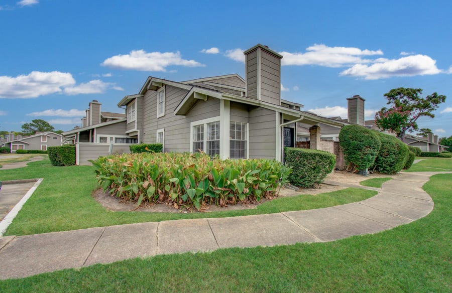 Property photo for 12203 Sandpiper Drive, #122, Houston, TX