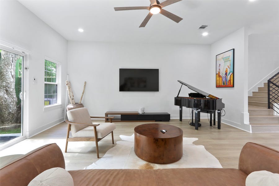 Property photo for 6747 Peerless Street, Houston, TX