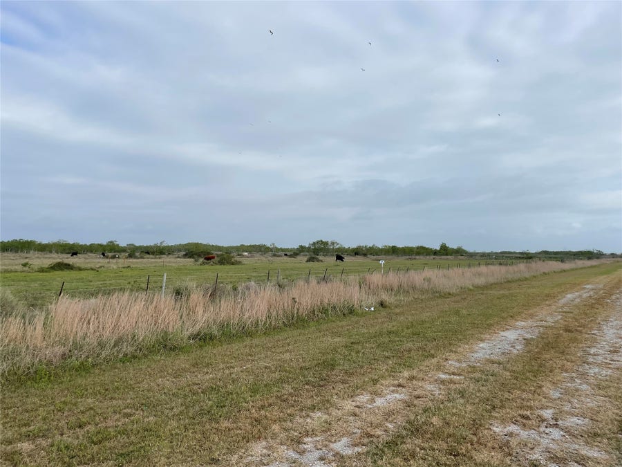 Property photo for 0 Harbor Dr, Hitchcock, TX