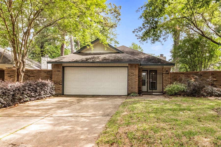 Property photo for 3406 Beech Point Drive, Houston, TX