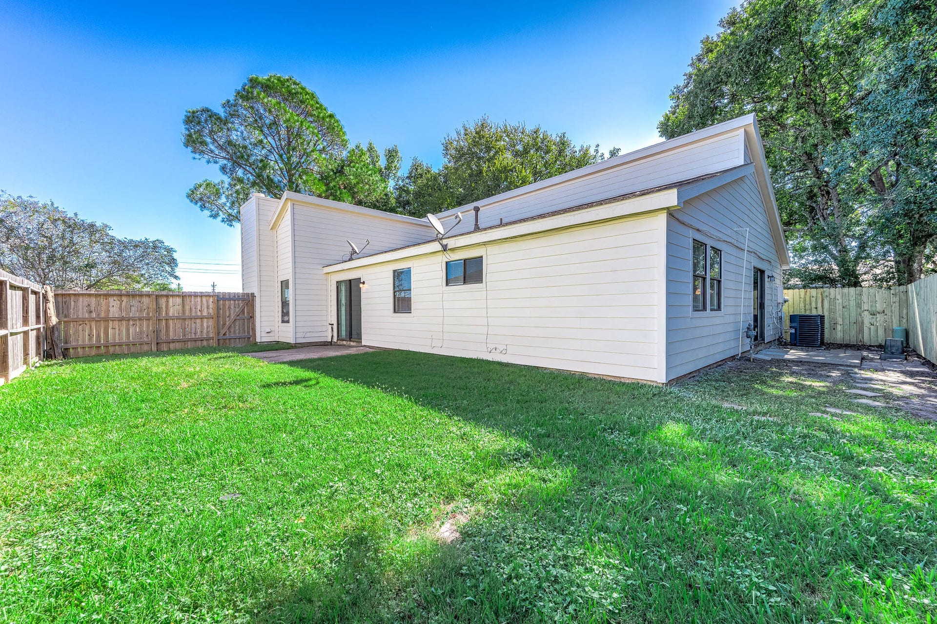 538 Shady Dale Drive, Stafford, TX 77477 538 Shady Dale Drive, Stafford, TX 77477