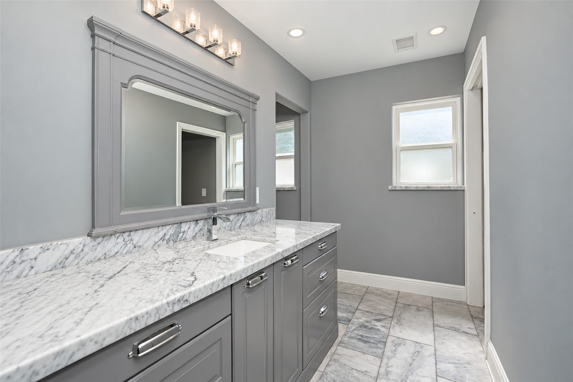 5342 Pine Cliff Drive, Houston, TX 77084 5342 Pine Cliff Drive, Houston, TX 77084