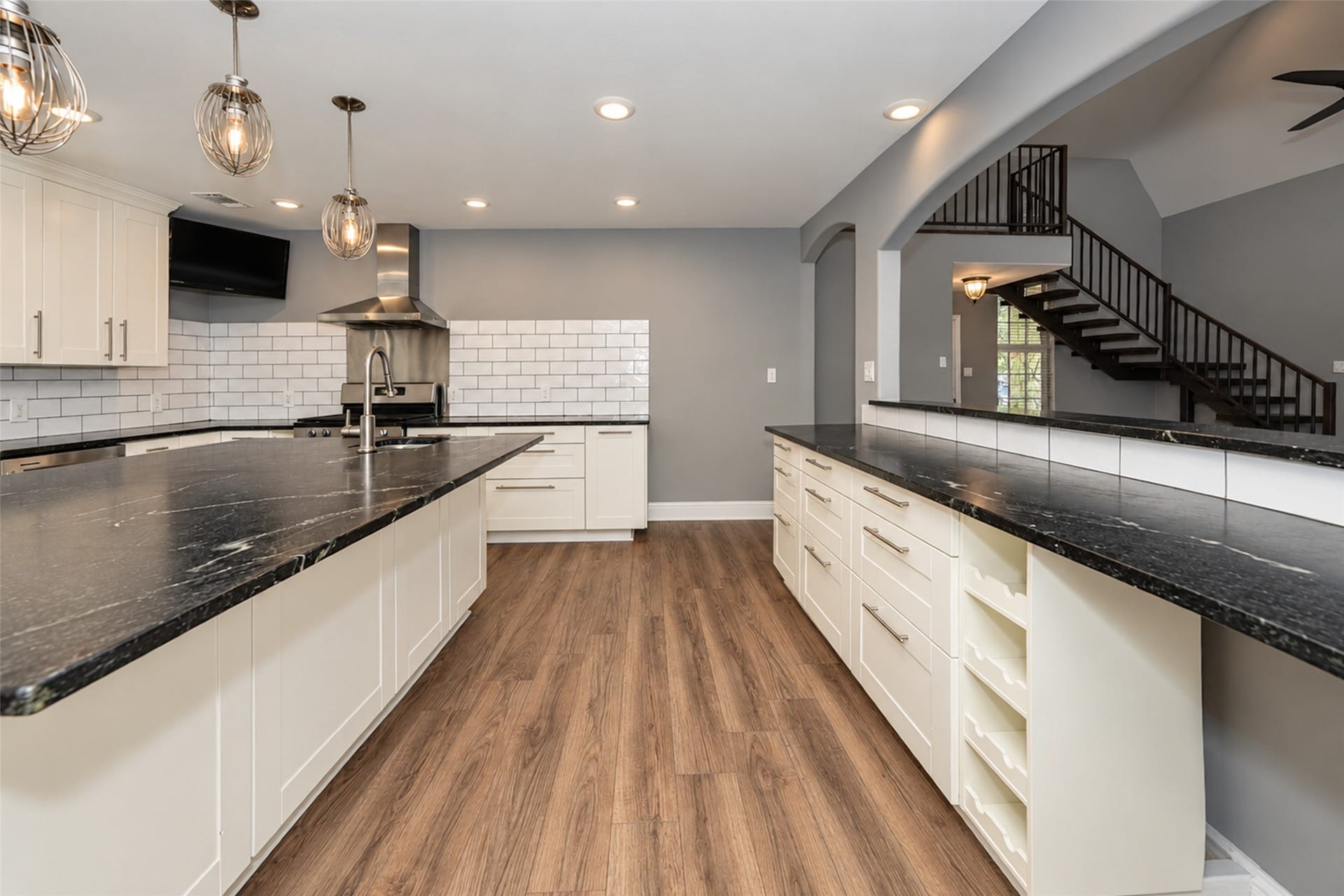 5342 Pine Cliff Drive, Houston, TX 77084 5342 Pine Cliff Drive, Houston, TX 77084