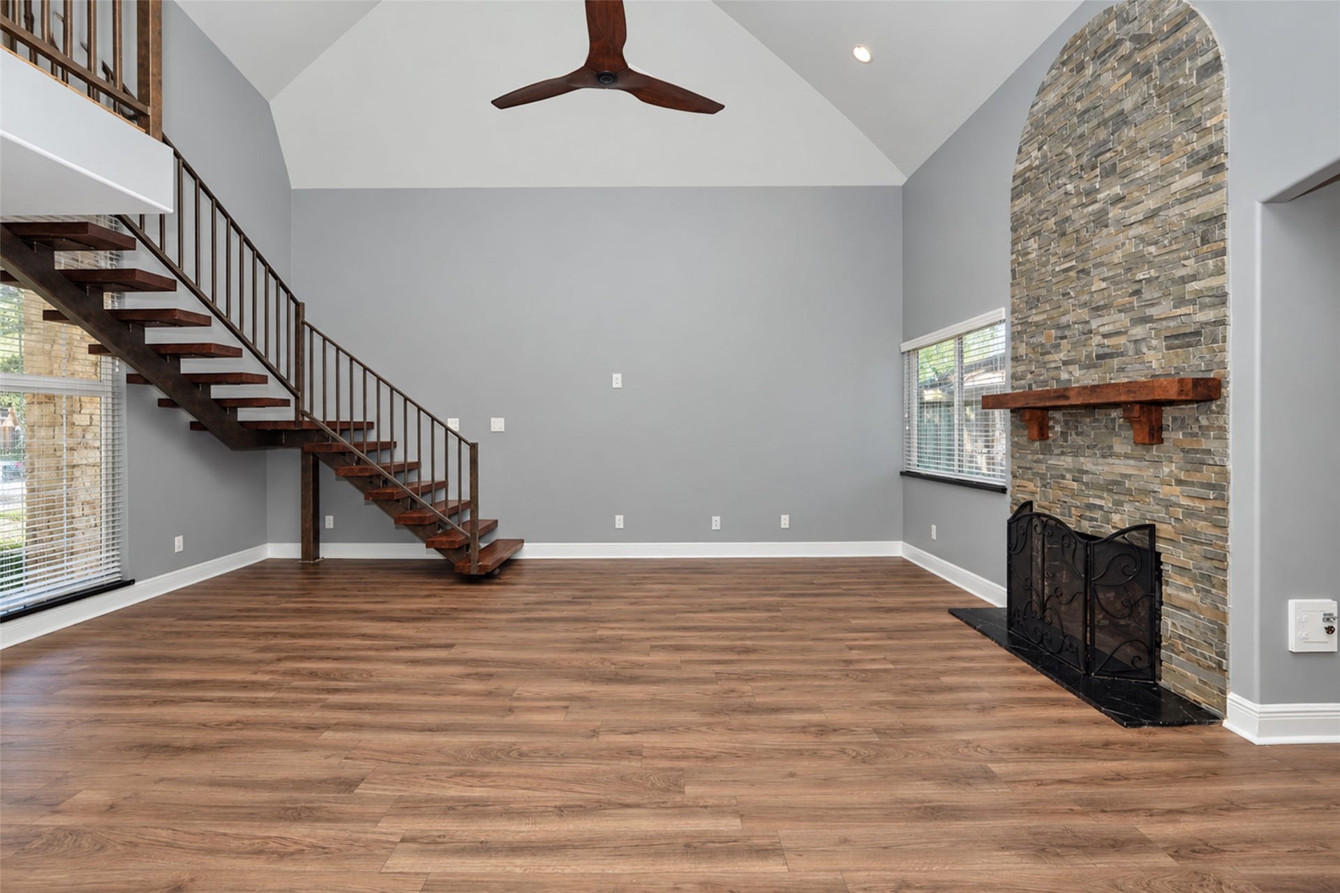 5342 Pine Cliff Drive, Houston, TX 77084 5342 Pine Cliff Drive, Houston, TX 77084