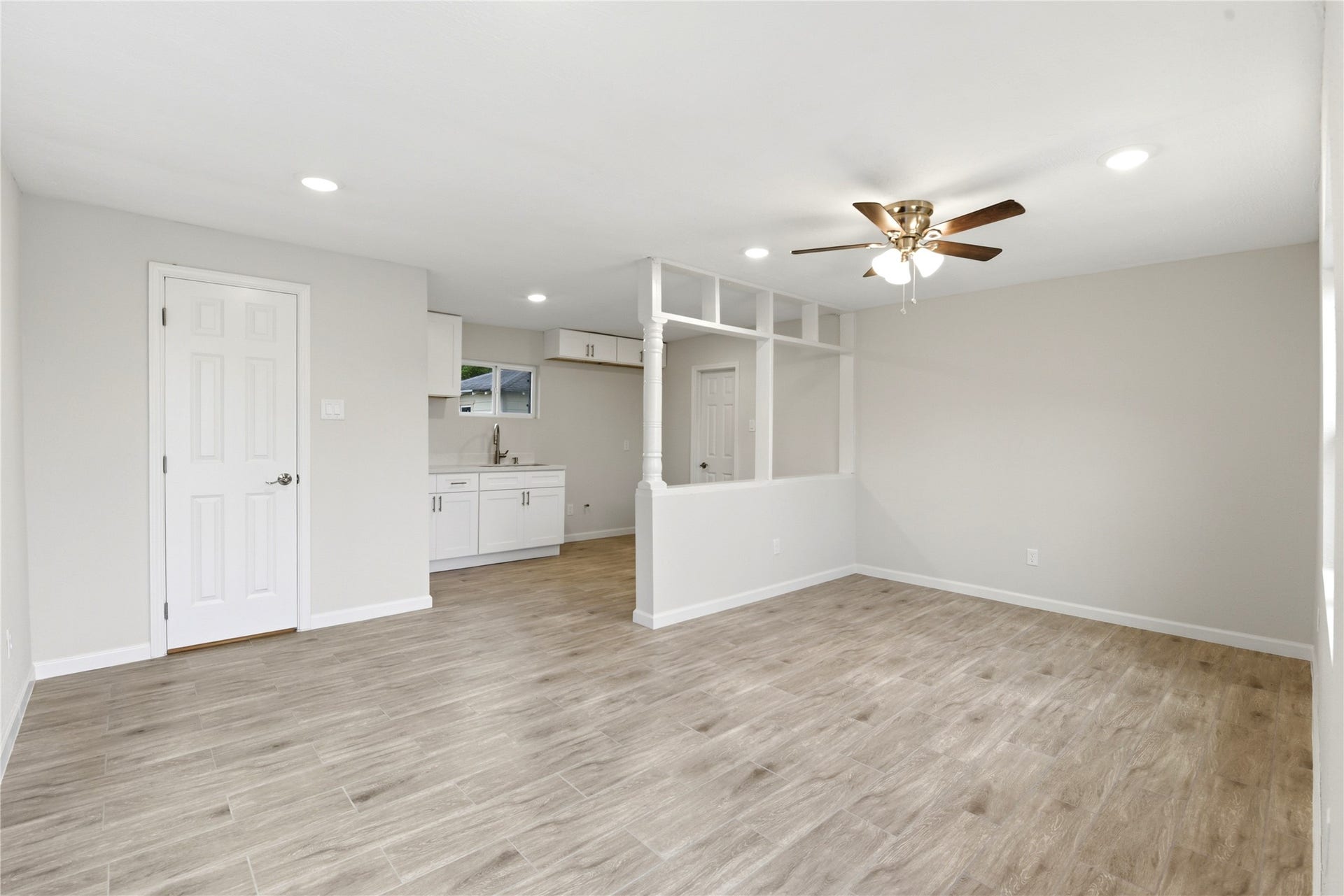 7010 Brownsville Street, #3, Houston, TX 77020 7010 Brownsville Street, #3, Houston, TX 77020