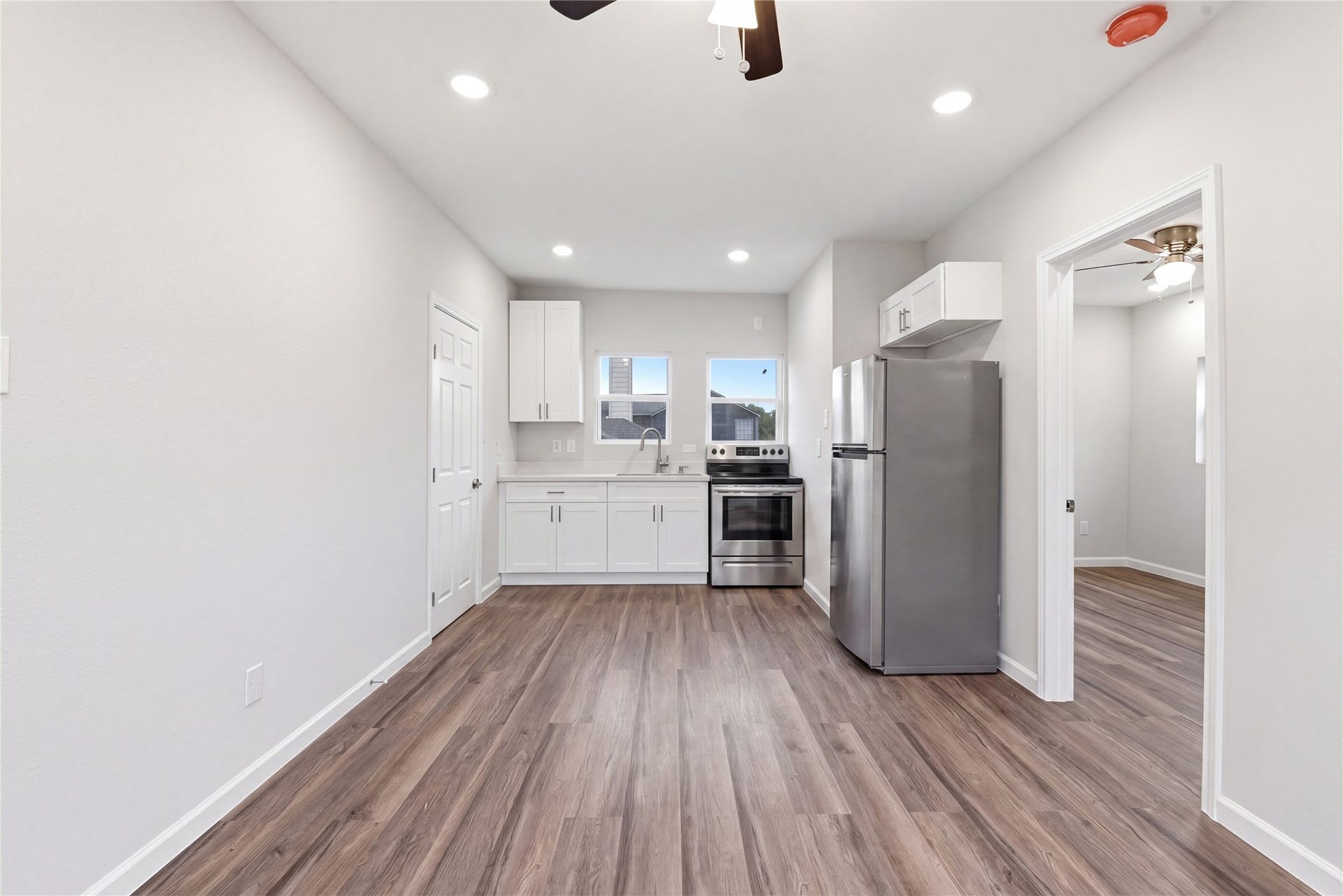 7010 Brownsville Street, #3, Houston, TX 77020 7010 Brownsville Street, #3, Houston, TX 77020