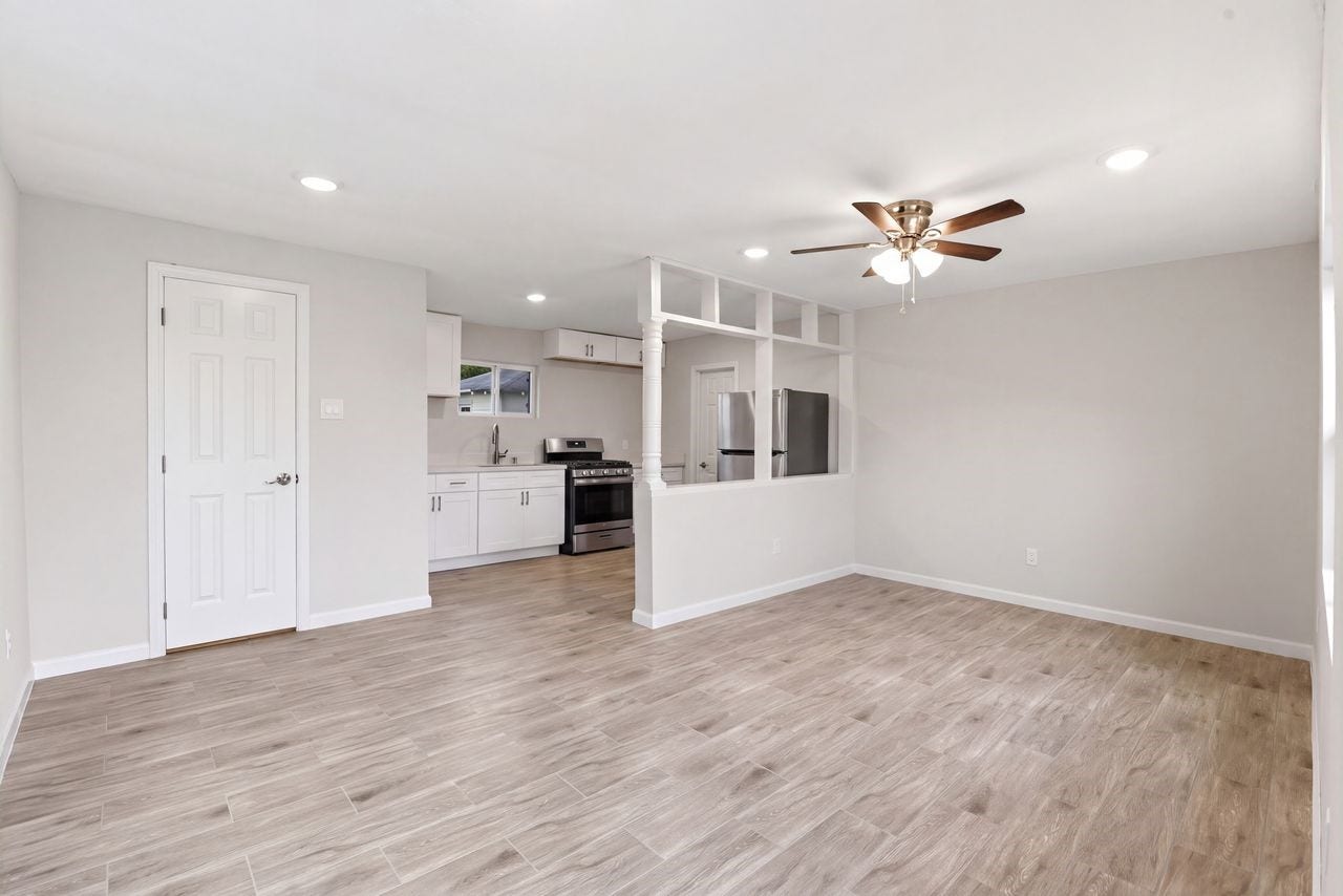 7010 Brownsville Street, #3, Houston, TX 77020 7010 Brownsville Street, #3, Houston, TX 77020