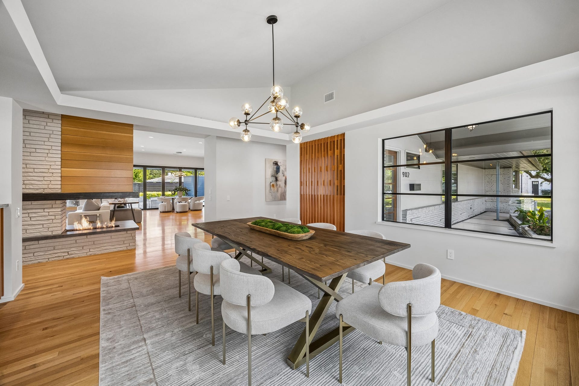 902 Worthshire Street, Houston, TX 77008 902 Worthshire Street, Houston, TX 77008