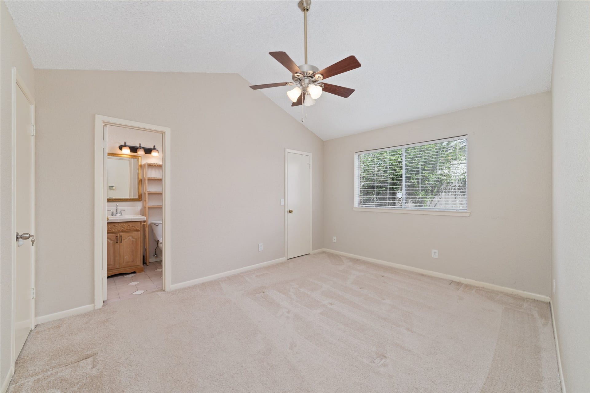 3131 E Heatherock Circle, Sugar Land, TX 77479 3131 E Heatherock Circle, Sugar Land, TX 77479