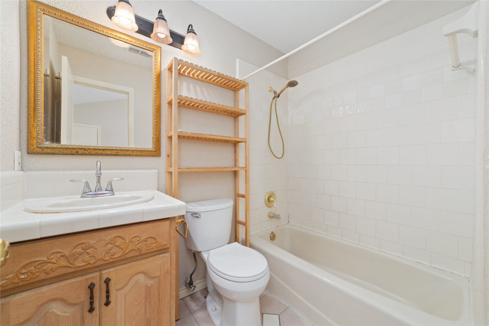 3131 E Heatherock Circle, Sugar Land, TX 77479 3131 E Heatherock Circle, Sugar Land, TX 77479