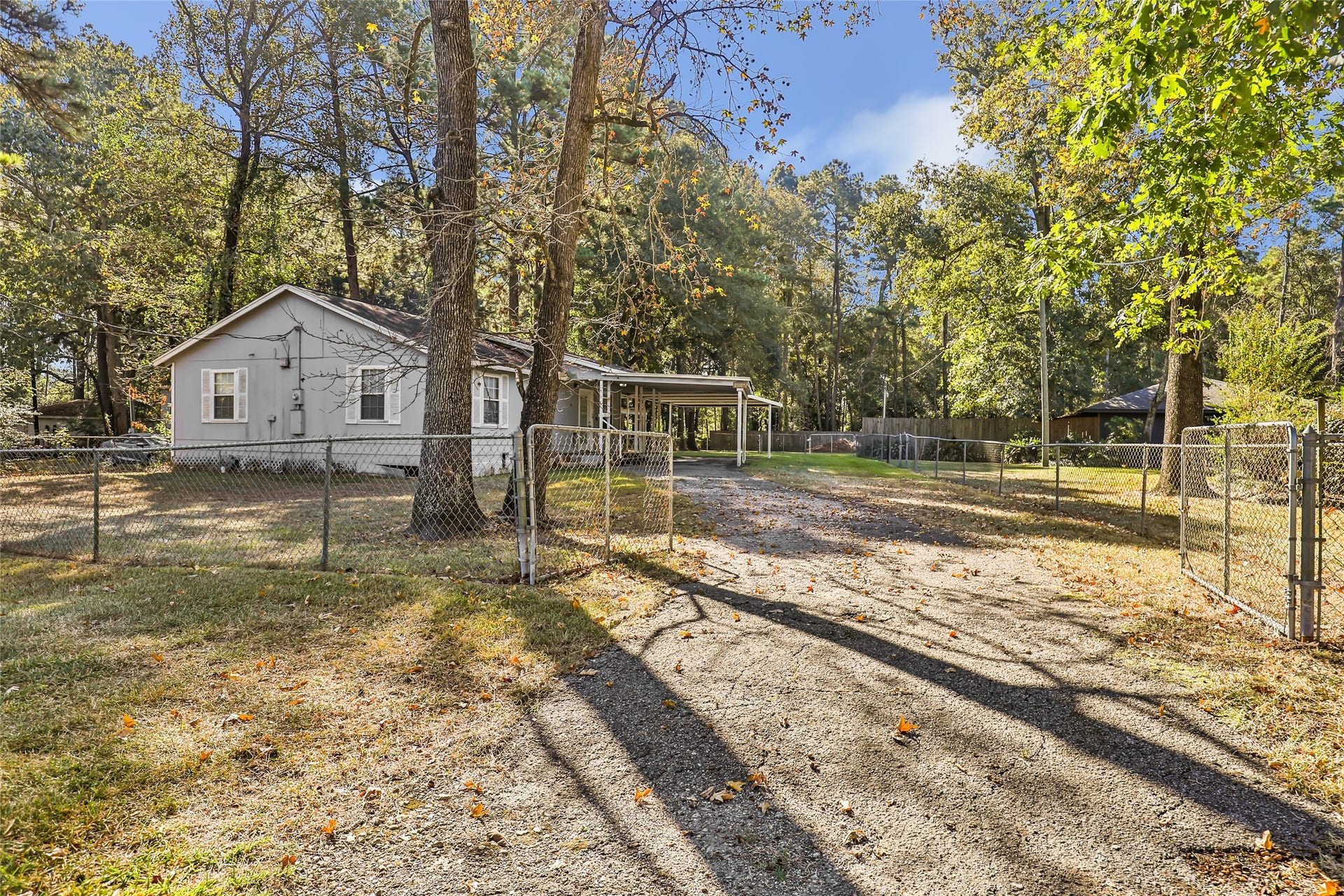 23304 E Community Drive, New Caney, TX 77357 Enjoy the freedom of no HOA and no deed restrictions, along with a spacious approximately 0.31-acre lot and low property taxes in a convenient New Caney location.