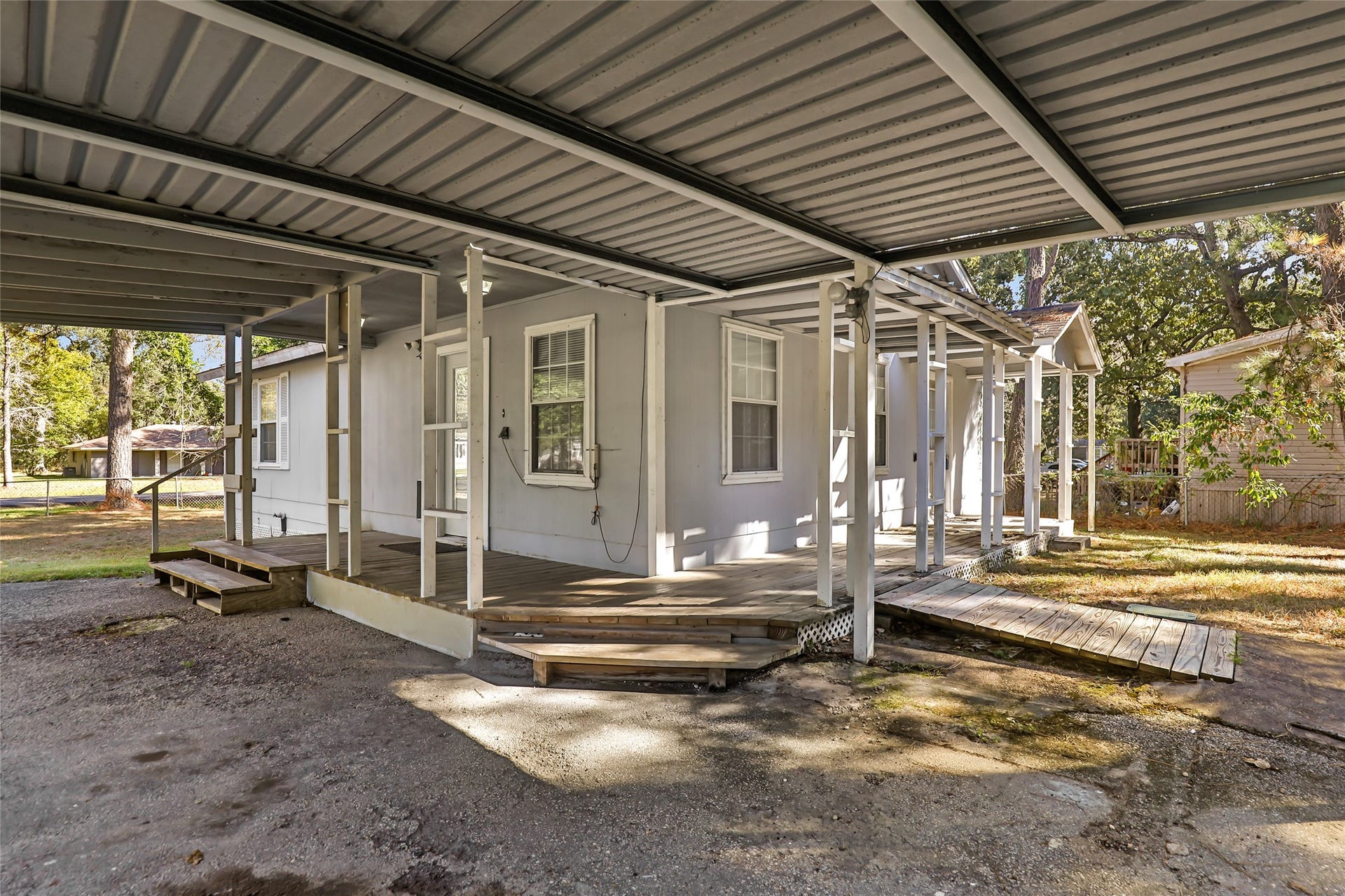 23304 E Community Drive, New Caney, TX 77357 23304 E Community Drive, New Caney, TX 77357