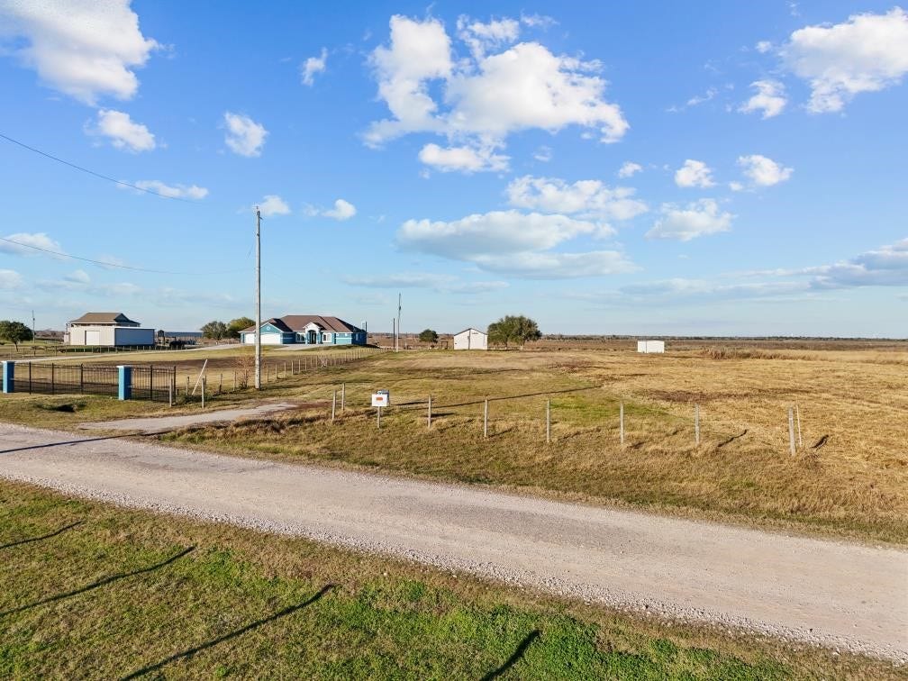 9850 S Redfish Drive, Hitchcock, TX 77563 9850 S Redfish Drive, Hitchcock, TX 77563