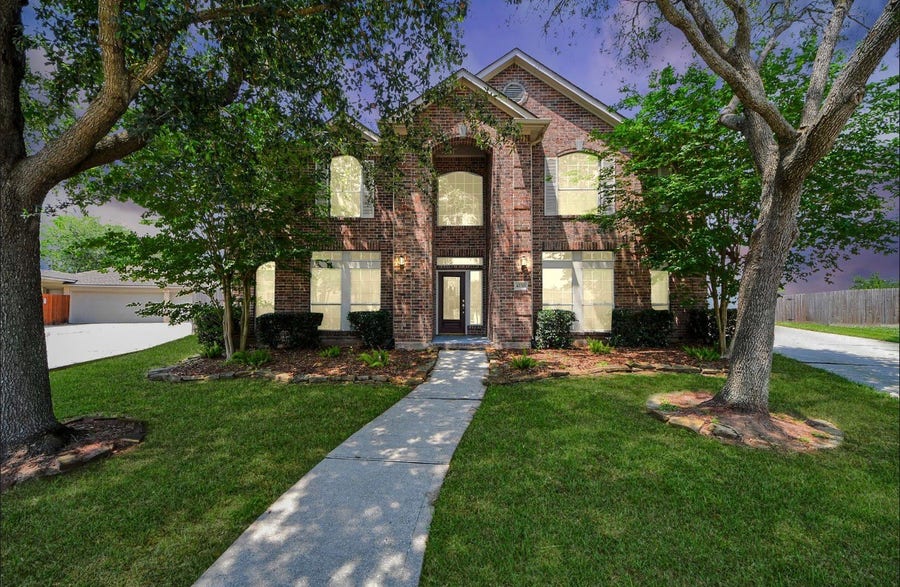 Property photo for 4230 Waterwood Drive, Baytown, TX