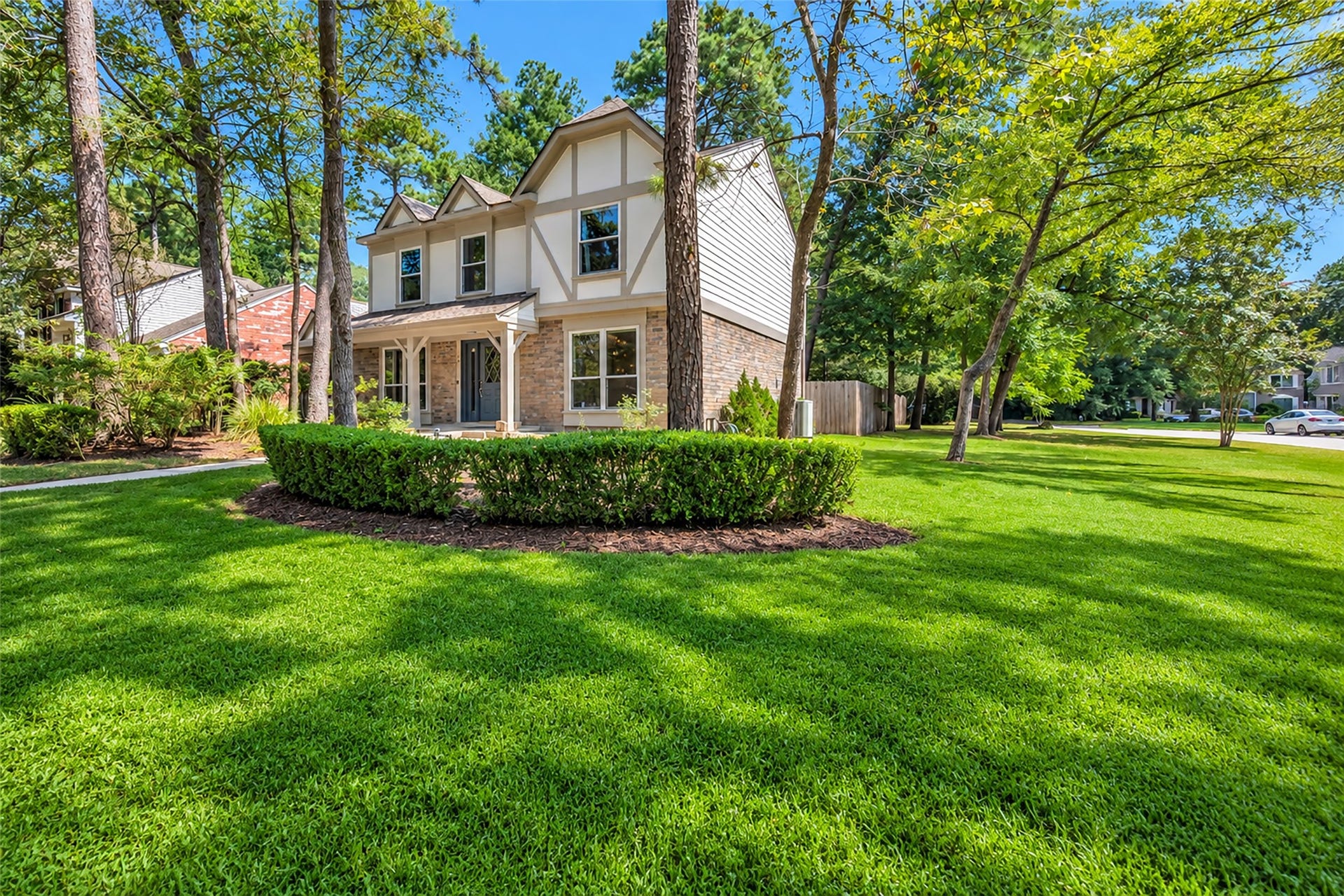 2 Tall Sky Place, The Woodlands, TX 77381 Located on a desirable corner lot in Rush Haven neighborhood of Indian Springs