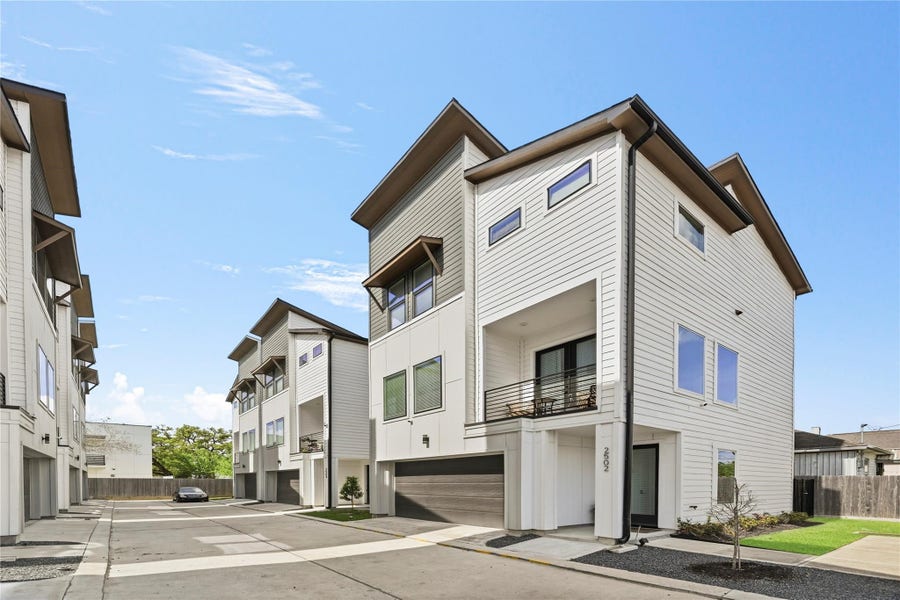 Property photo for 2502 Tuam Street, Houston, TX