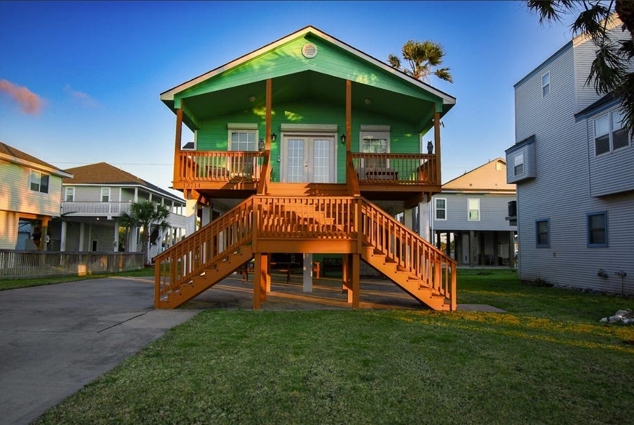 Property photo for 13714 Pirates Beach Boulevard, Galveston, TX