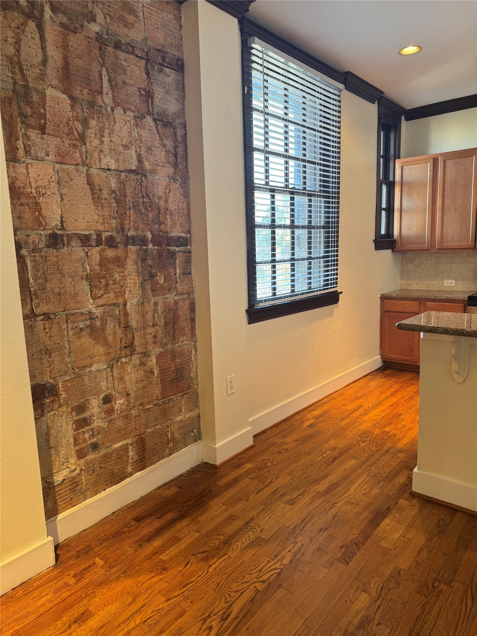 621 21st Street, #302, Galveston, TX 77550 621 21st Street, #302, Galveston, TX 77550