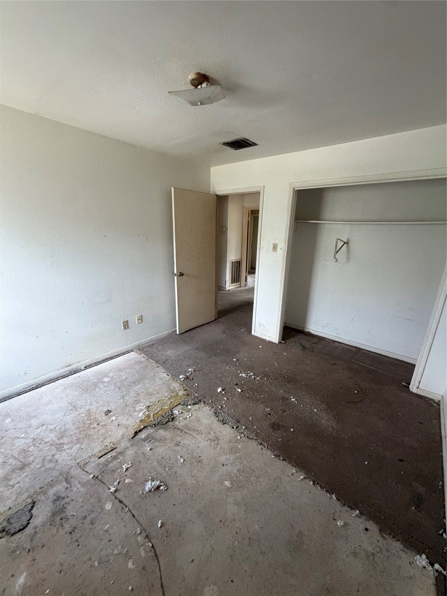 15155 Four Winds Drive, Houston, TX 77489