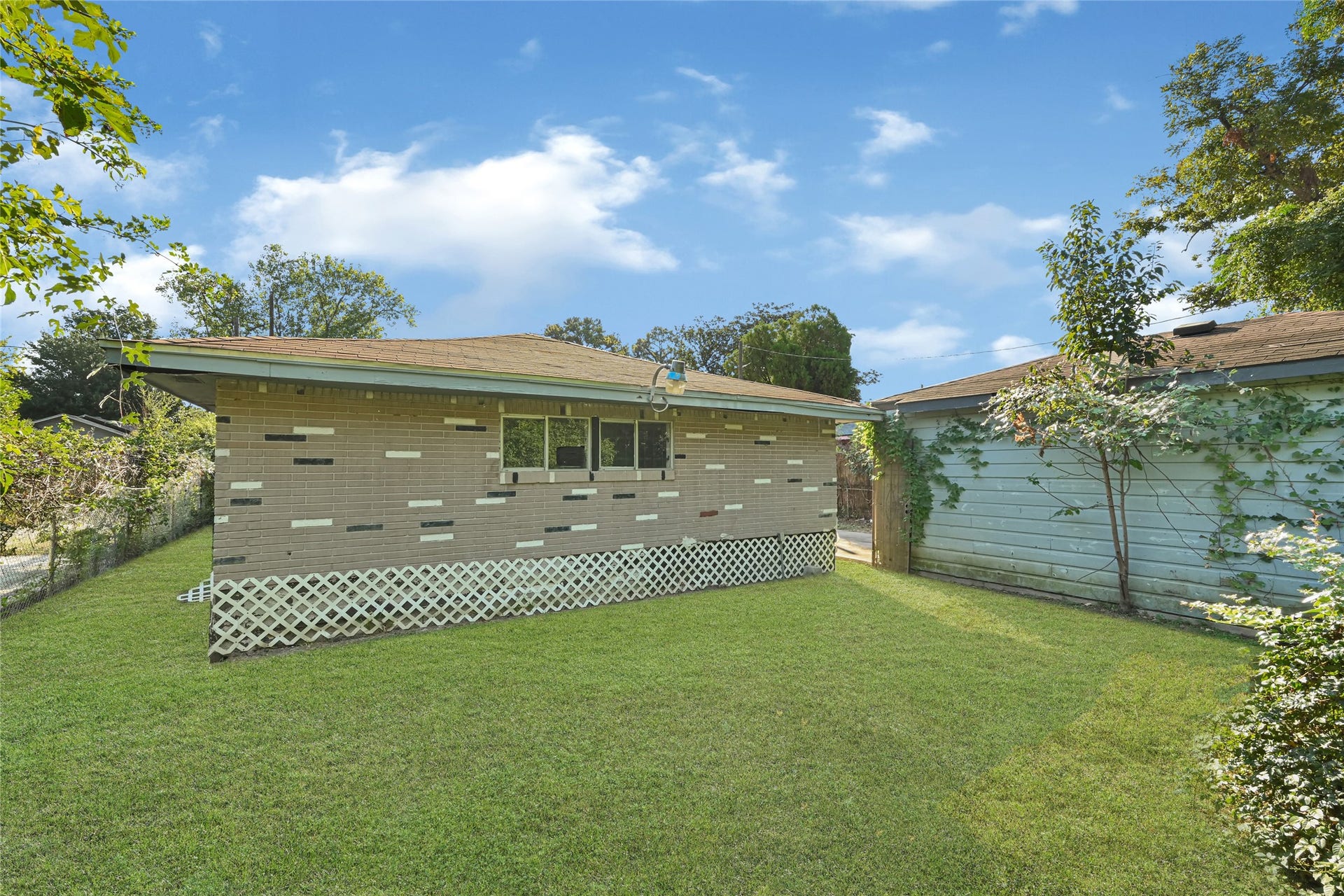 7625 Pointer Street, Houston, TX 77016 7625 Pointer Street, Houston, TX 77016
