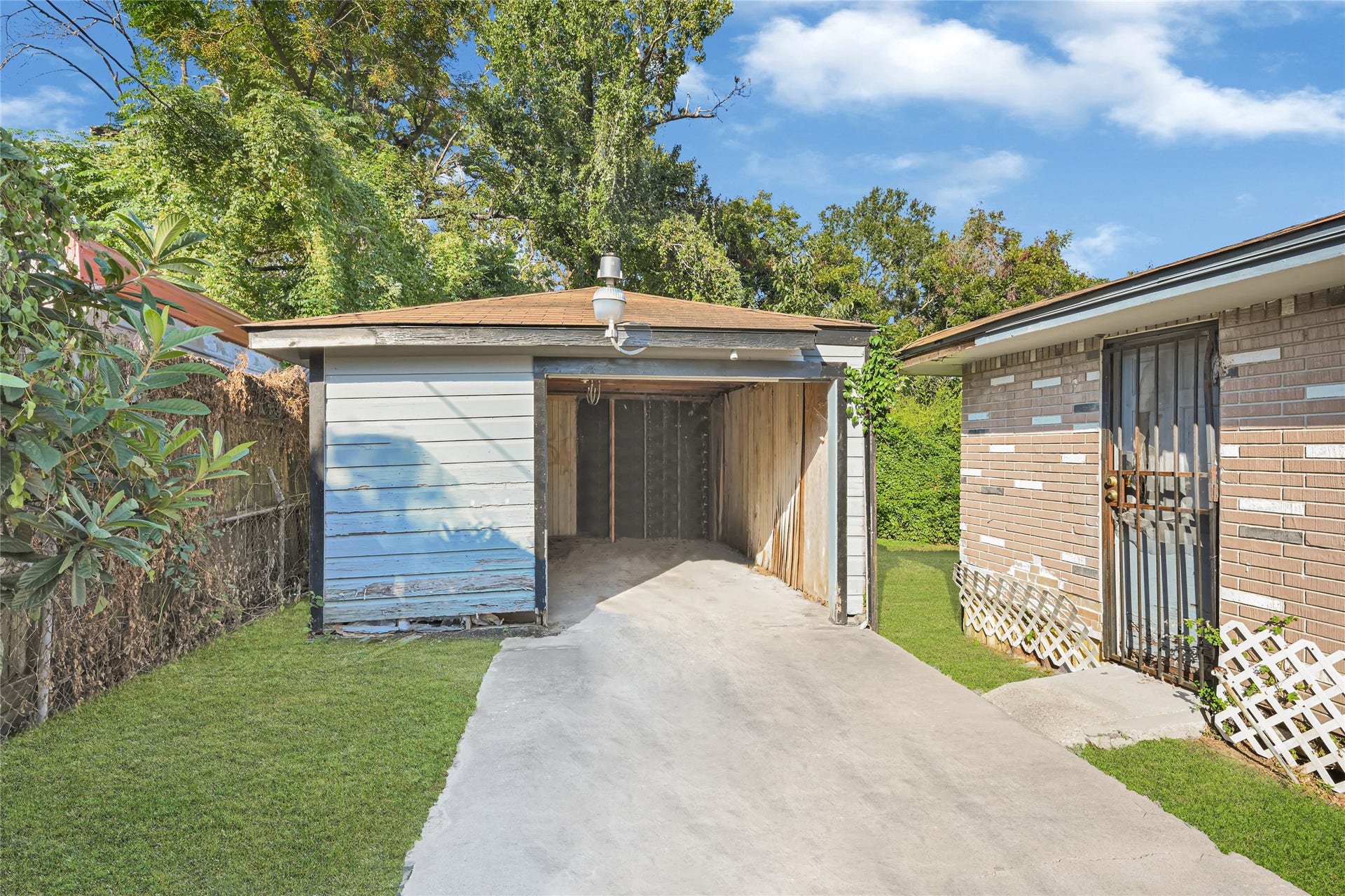 7625 Pointer Street, Houston, TX 77016 7625 Pointer Street, Houston, TX 77016