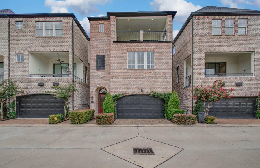Property photo for 2713 Kinsley Oaks Drive, Houston, TX