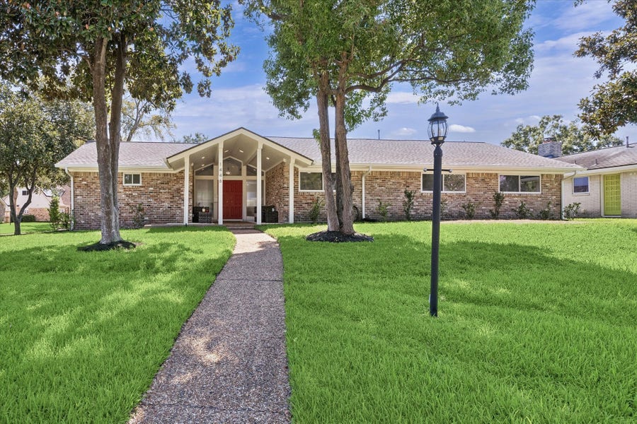 Property photo for 1446 Pirates Cove, Houston, TX
