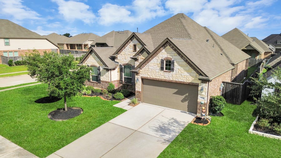 Property photo for 15330 Lancaster Falls Drive, Cypress, TX