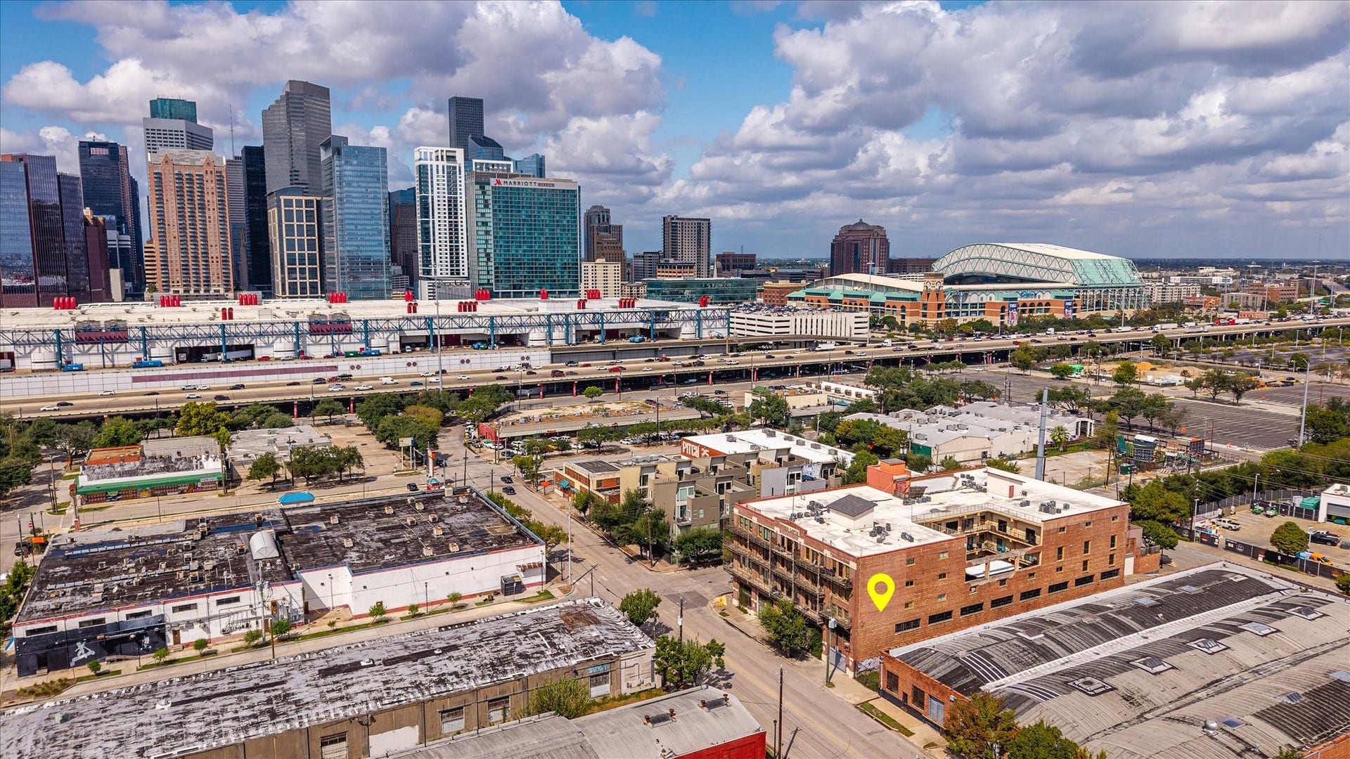 2205 Mckinney Street, #309, Houston, TX 77003 Walking distance to popular restaurants and bars.