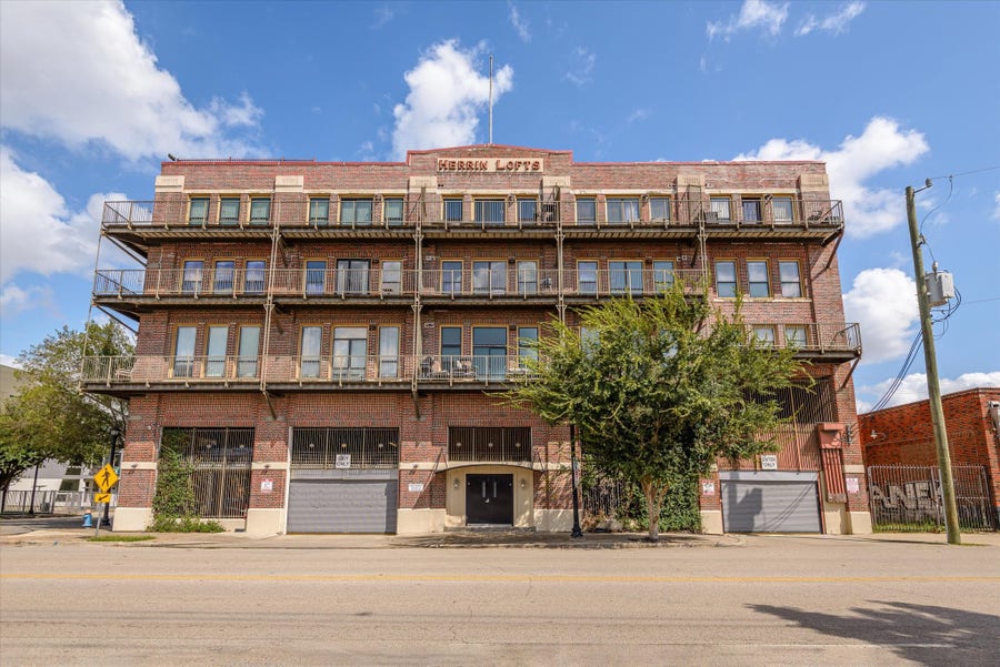 Property photo for 2205 Mckinney Street, #309, Houston, TX