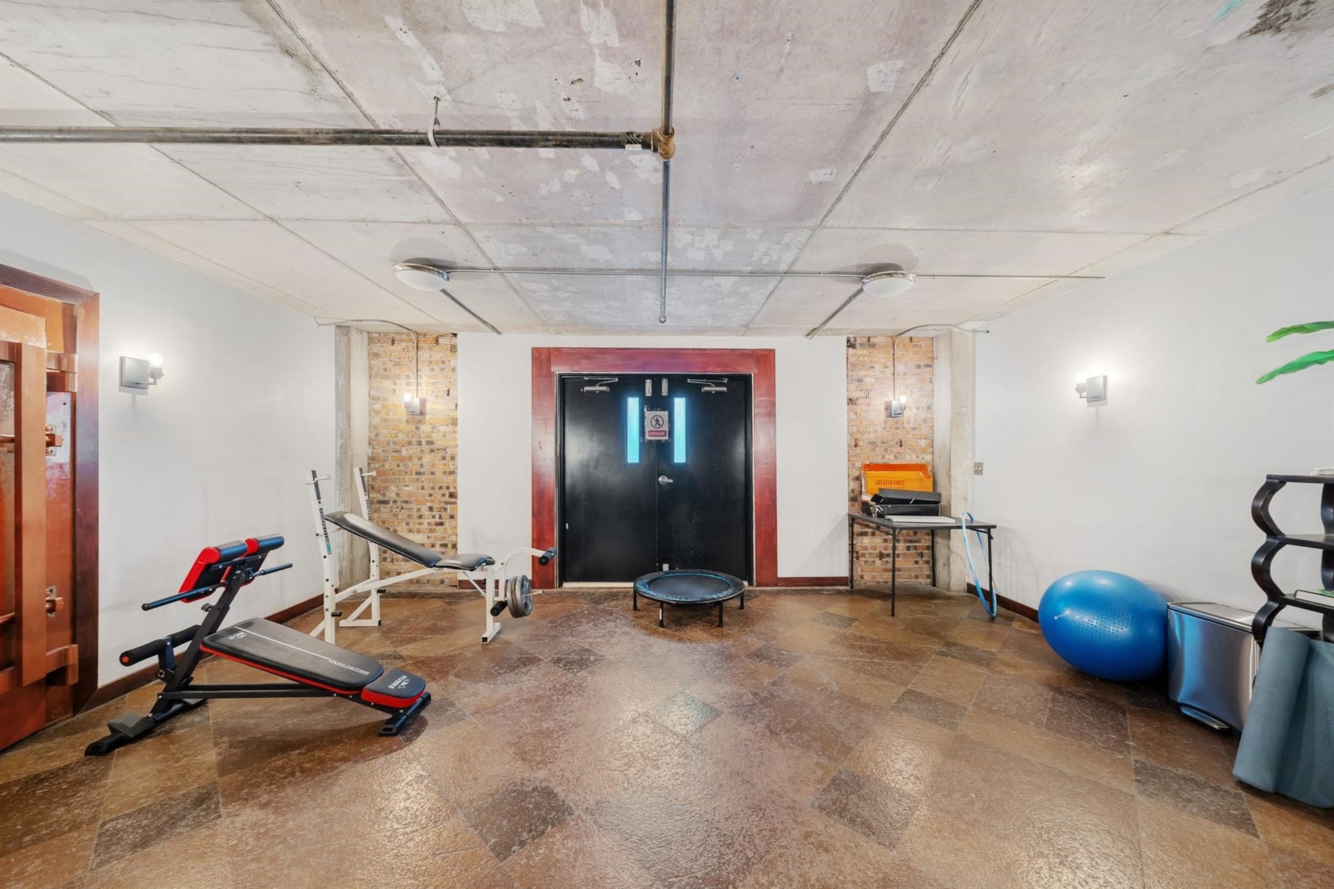 2205 Mckinney Street, #309, Houston, TX 77003 Space for more yoga, pilates, dance in fitness area.