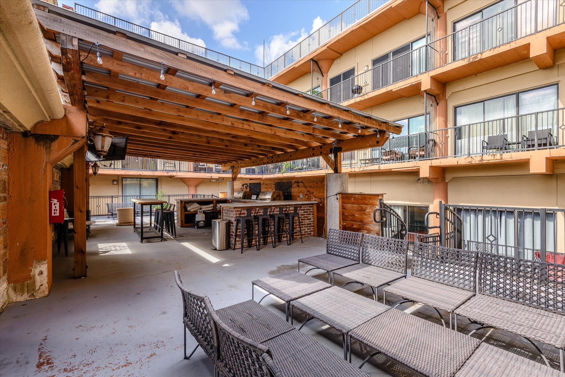 2205 Mckinney Street, #309, Houston, TX 77003 2205 Mckinney Street, #309, Houston, TX 77003