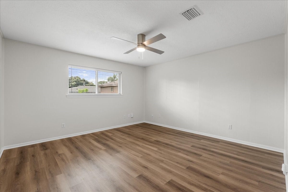 1918 Crooked Creek Lane, Pearland, TX 77581 1918 Crooked Creek Lane, Pearland, TX 77581