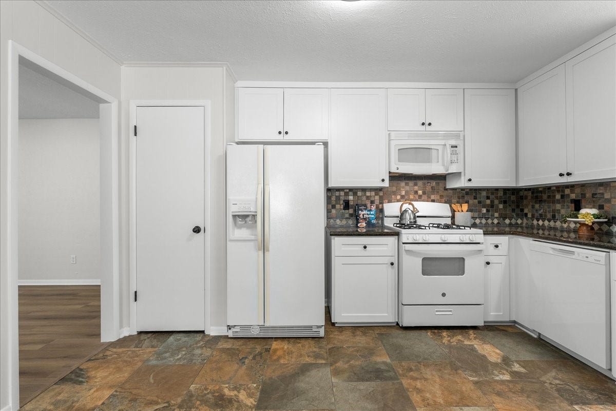 1918 Crooked Creek Lane, Pearland, TX 77581 1918 Crooked Creek Lane, Pearland, TX 77581