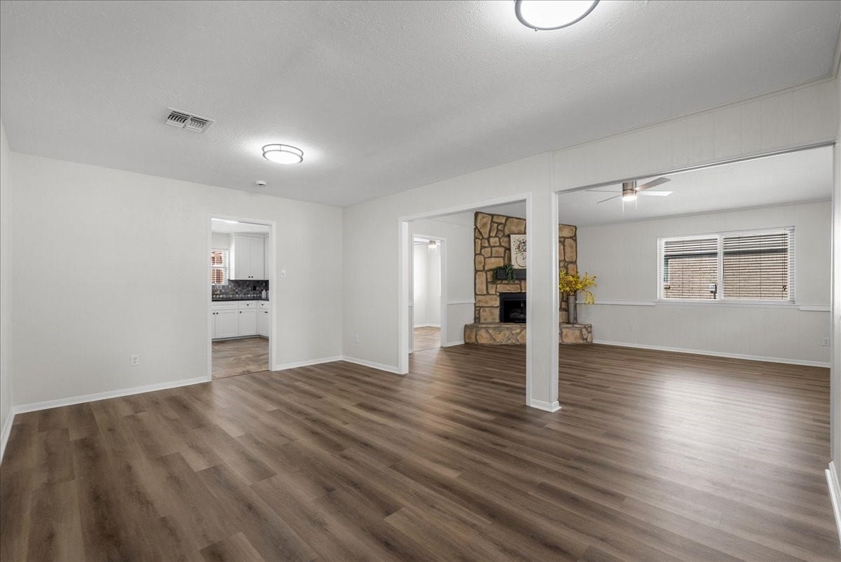 1918 Crooked Creek Lane, Pearland, TX 77581 1918 Crooked Creek Lane, Pearland, TX 77581