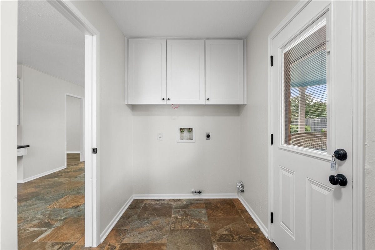 1918 Crooked Creek Lane, Pearland, TX 77581 1918 Crooked Creek Lane, Pearland, TX 77581