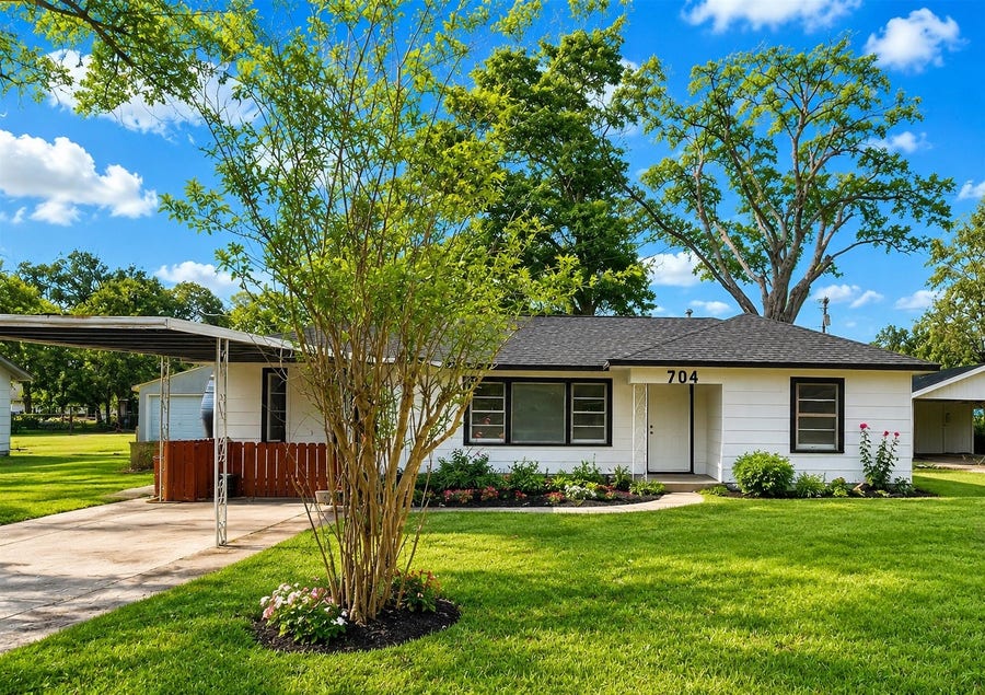 Property photo for 704 Alice Street, Sweeny, TX