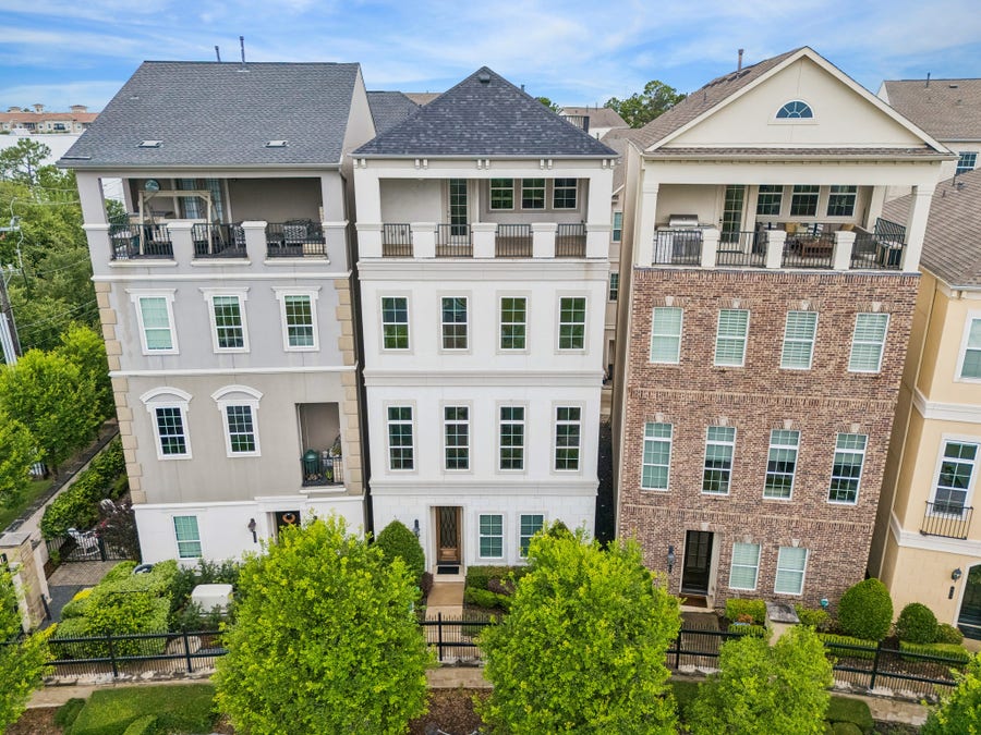 Property photo for 827 Dunleigh Meadows Lane Lane, Houston, TX