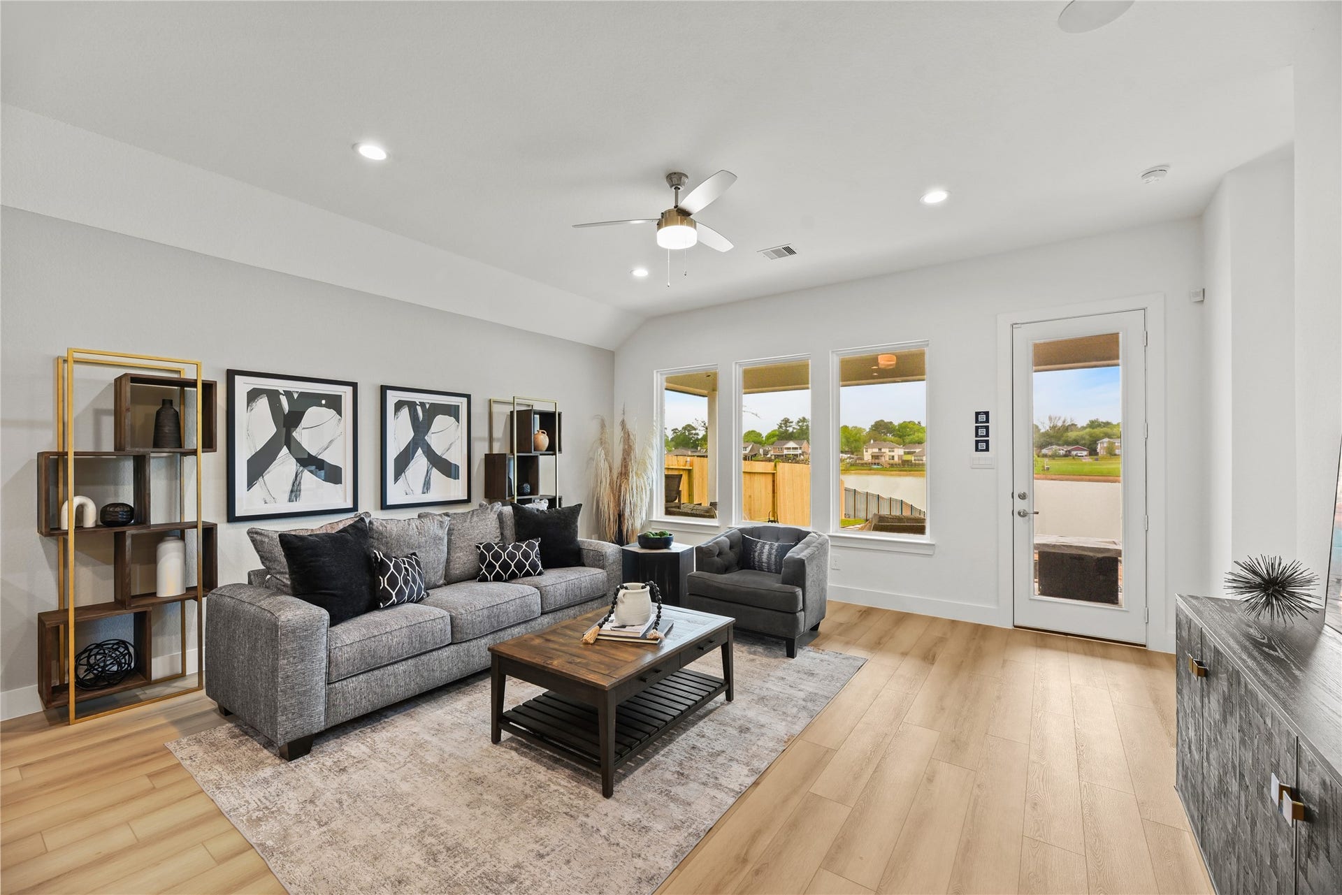 602 Paisley Harbor Court, Conroe, TX 77304