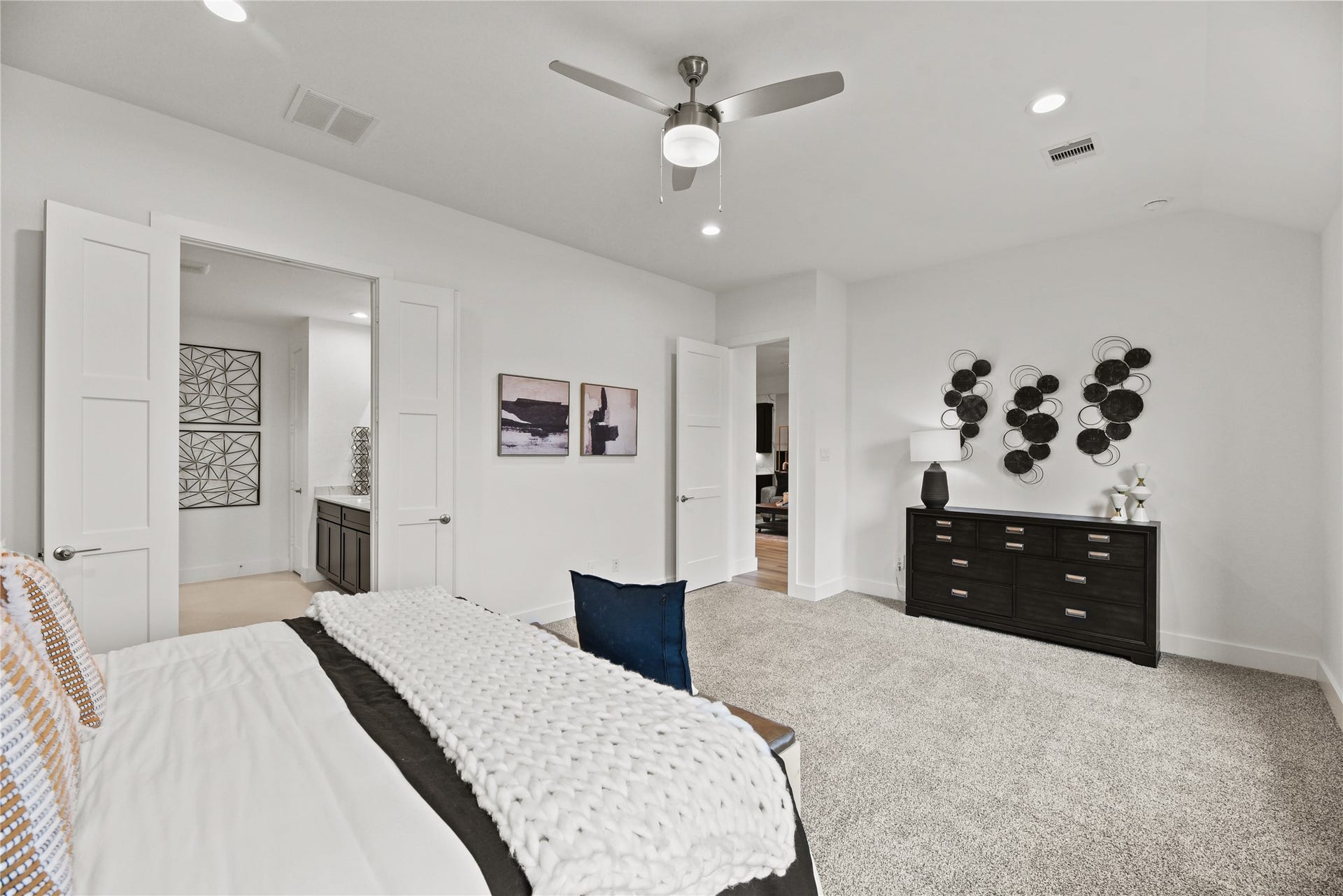 602 Paisley Harbor Court, Conroe, TX 77304