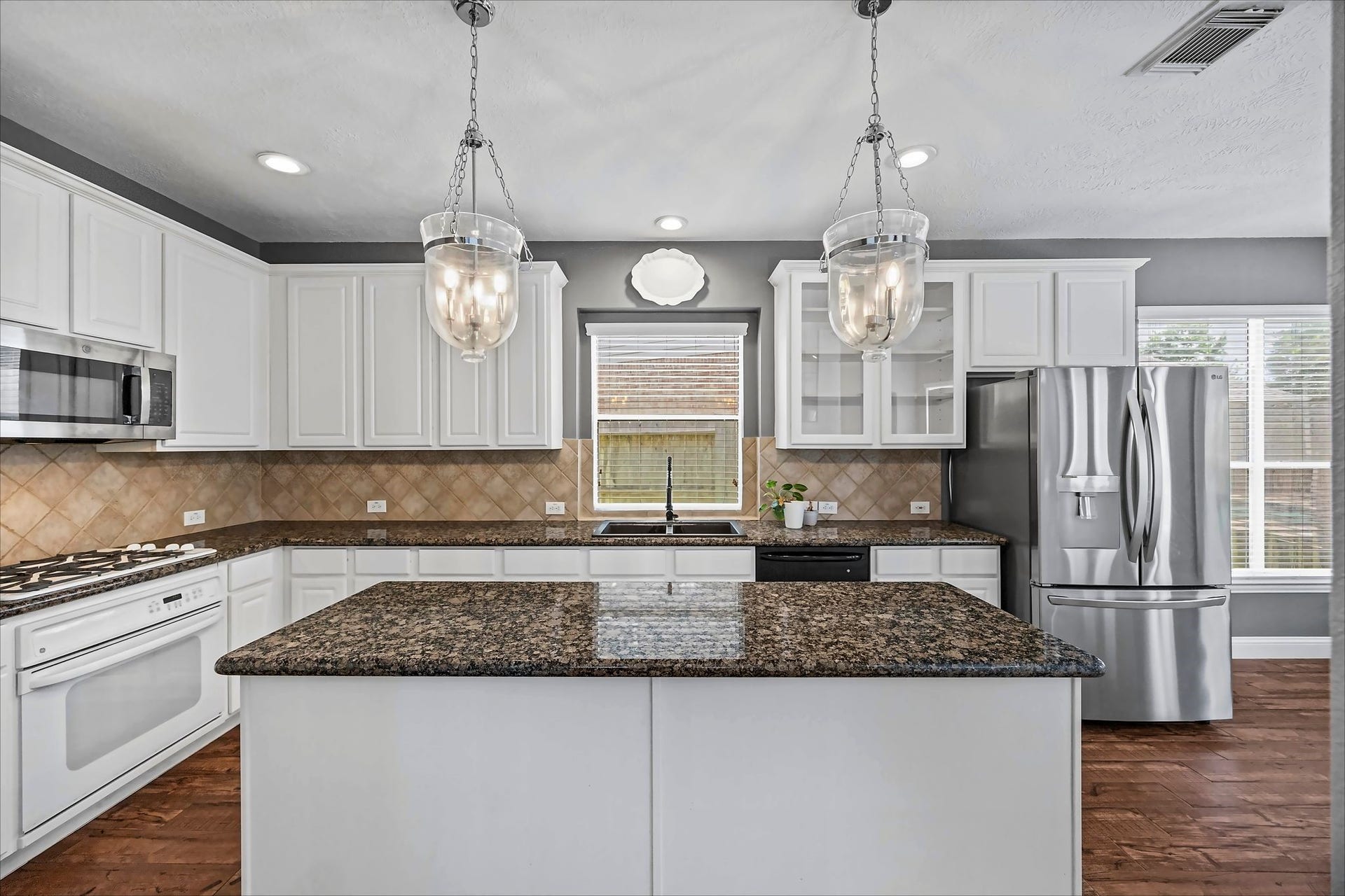 4816 Cypress Spring Drive, Missouri City, TX 77459 4816 Cypress Spring Drive, Missouri City, TX 77459