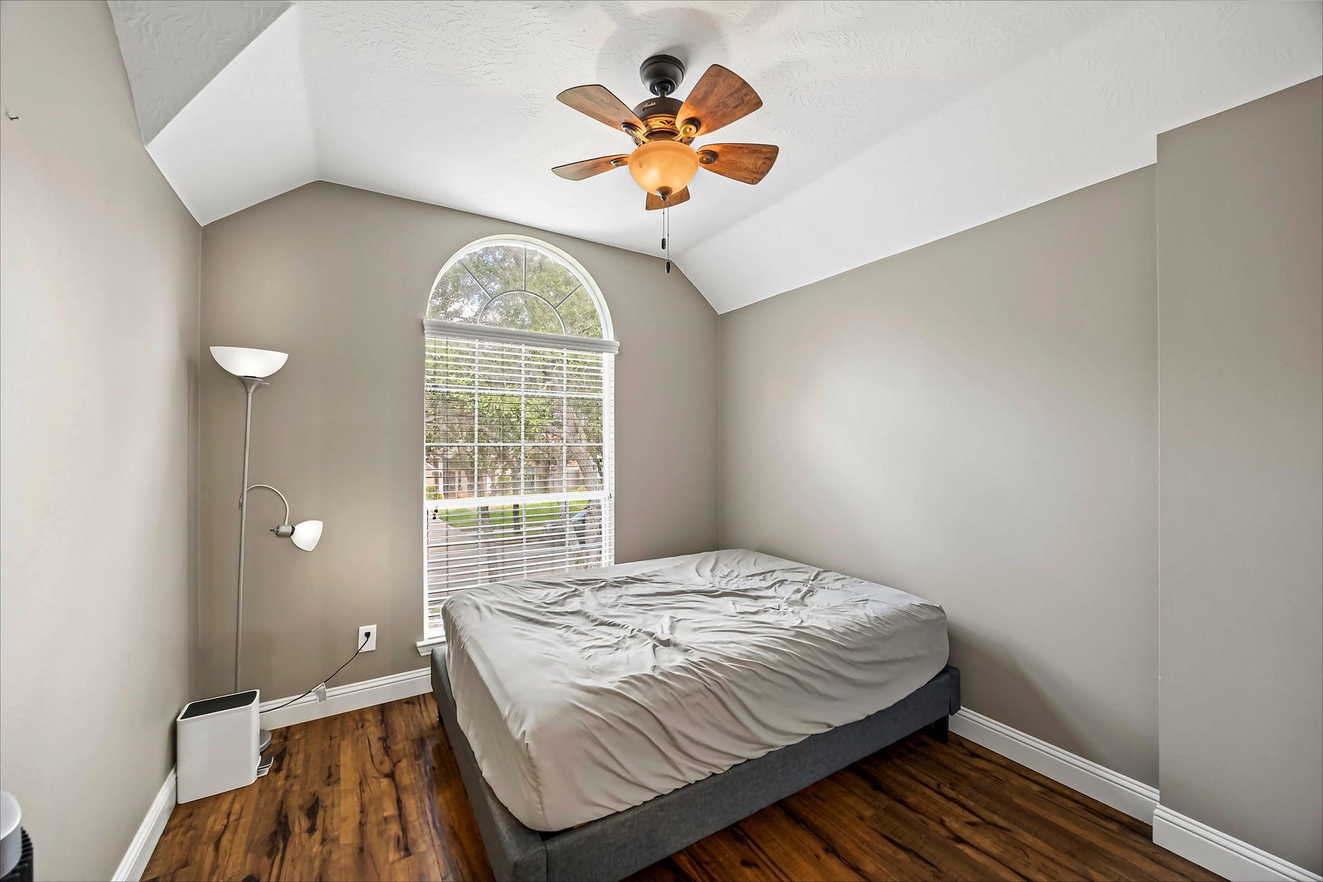 4816 Cypress Spring Drive, Missouri City, TX 77459 4816 Cypress Spring Drive, Missouri City, TX 77459