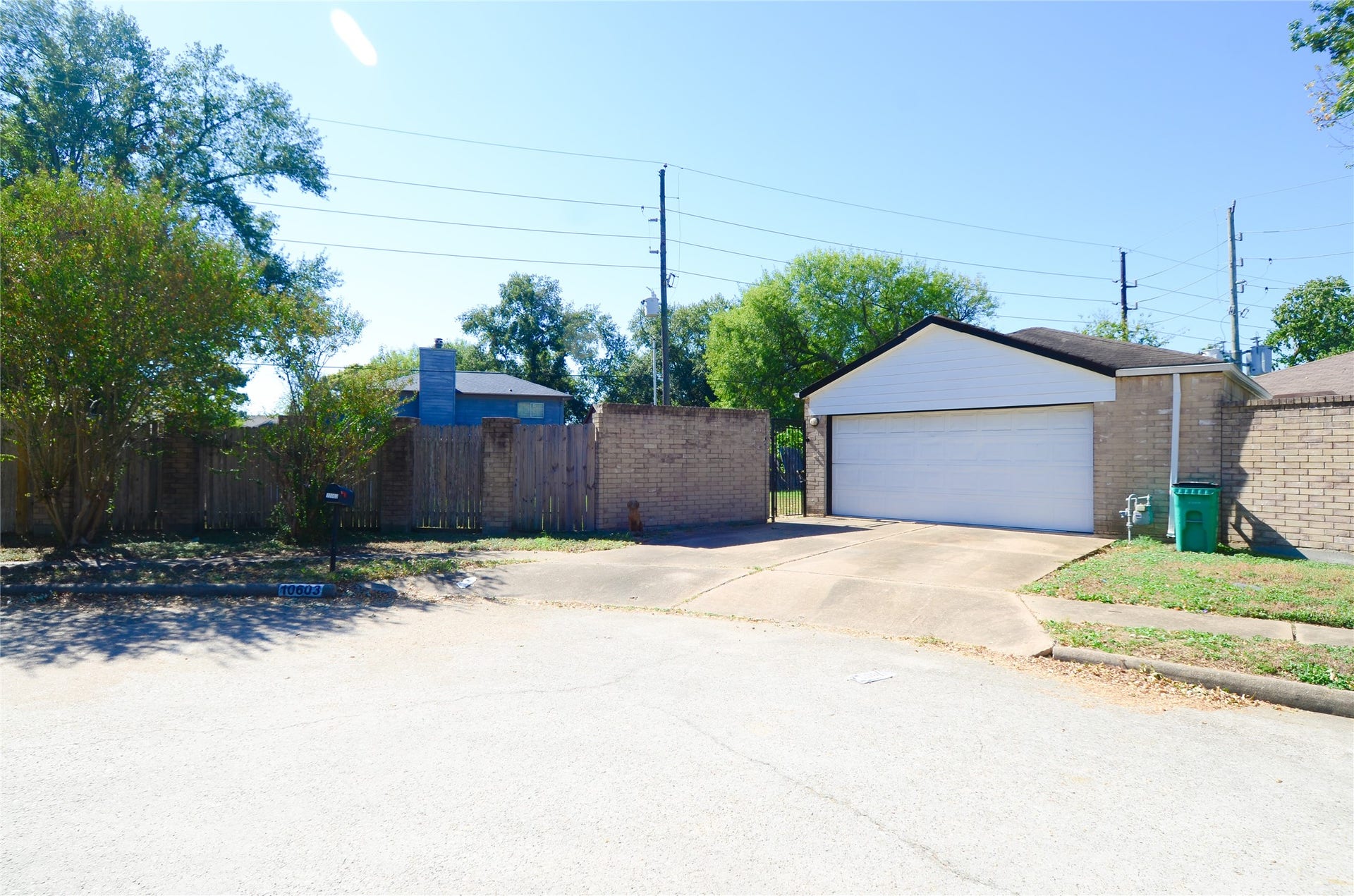 10603 Buffalo Bend Drive, Houston, TX 77064 10603 Buffalo Bend Drive, Houston, TX 77064