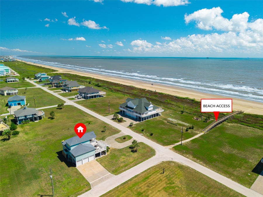Property photo for 804 Sombrero Drive, Crystal Beach, TX