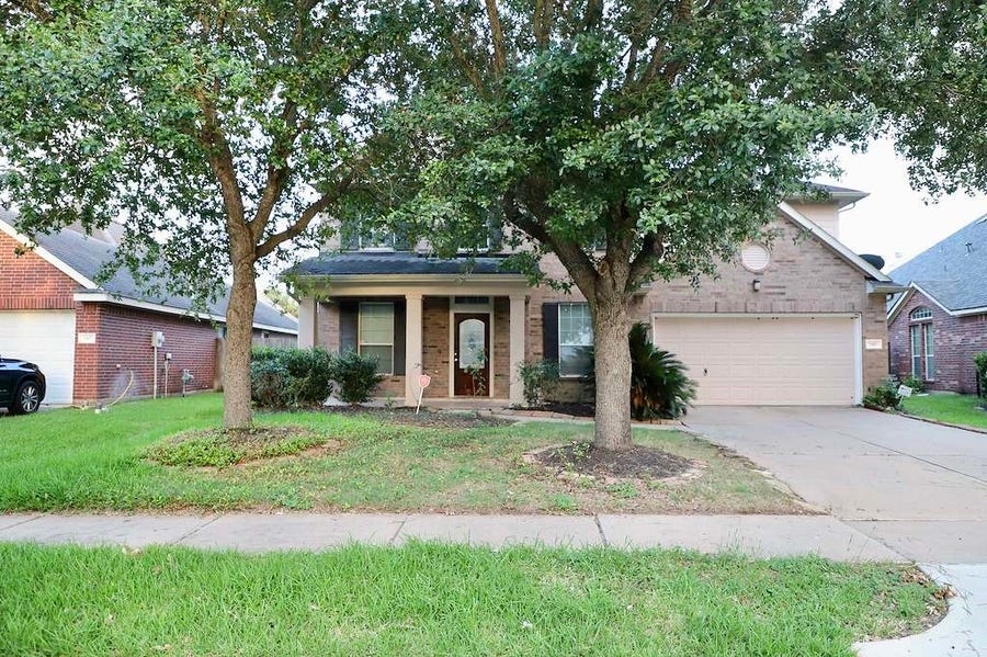 Property photo for 7407 Saxon Hill Lane, Richmond, TX