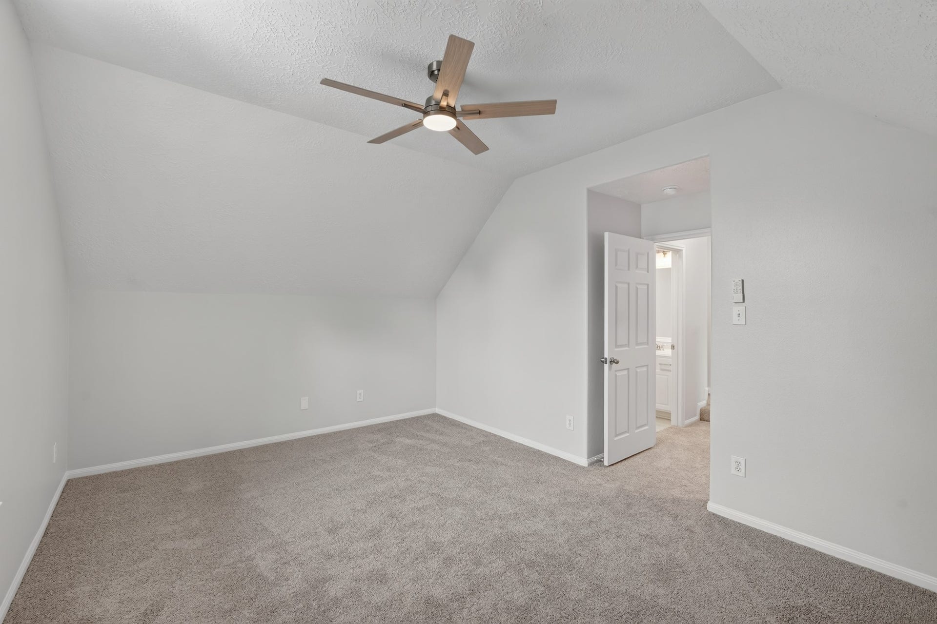 22 Frontera Circle, The Woodlands, TX 77382 22 Frontera Circle, The Woodlands, TX 77382