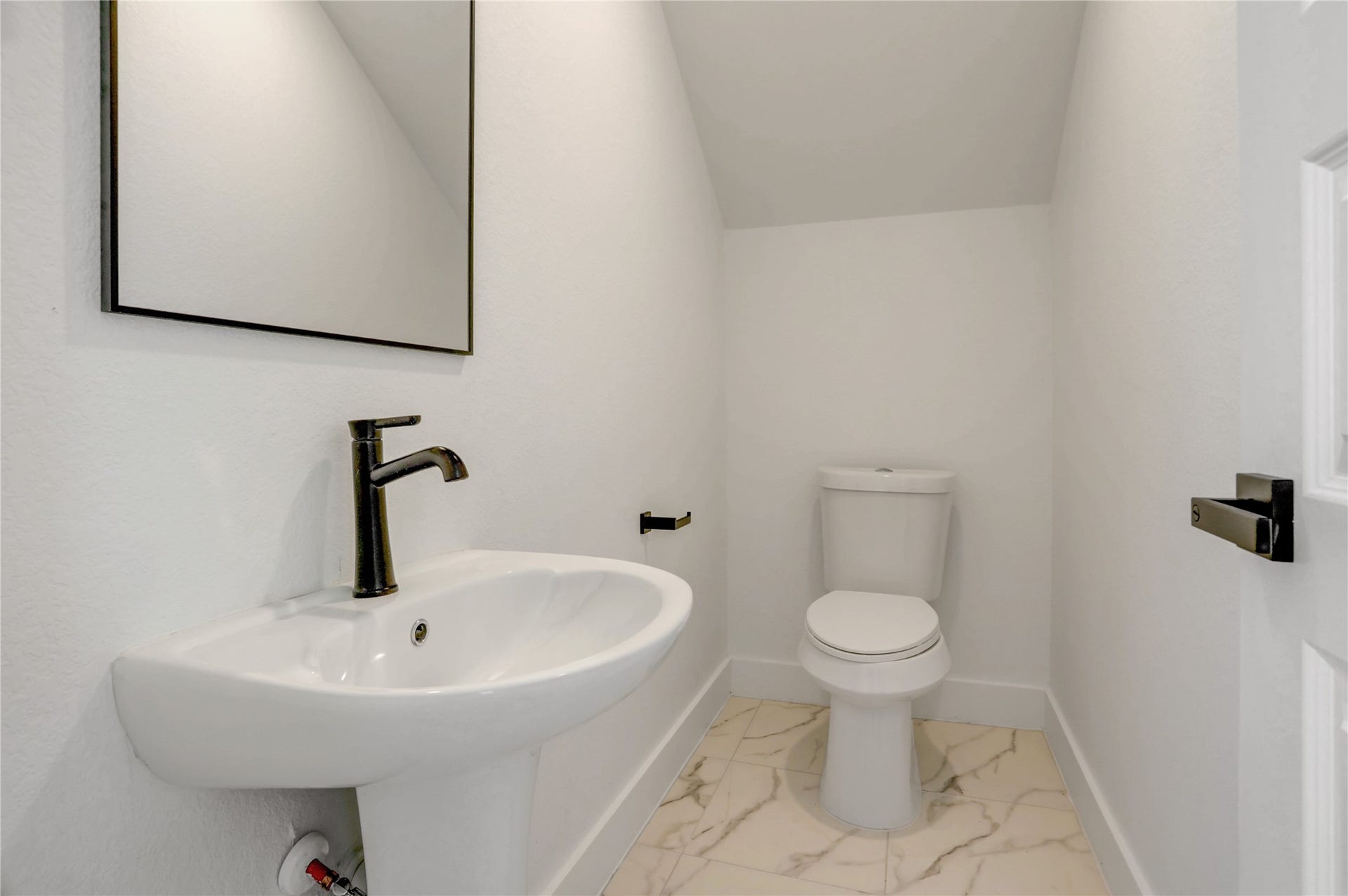 5317 Nielan Street, #A-B, Houston, TX 77028 5317 Nielan Street, #A-B, Houston, TX 77028