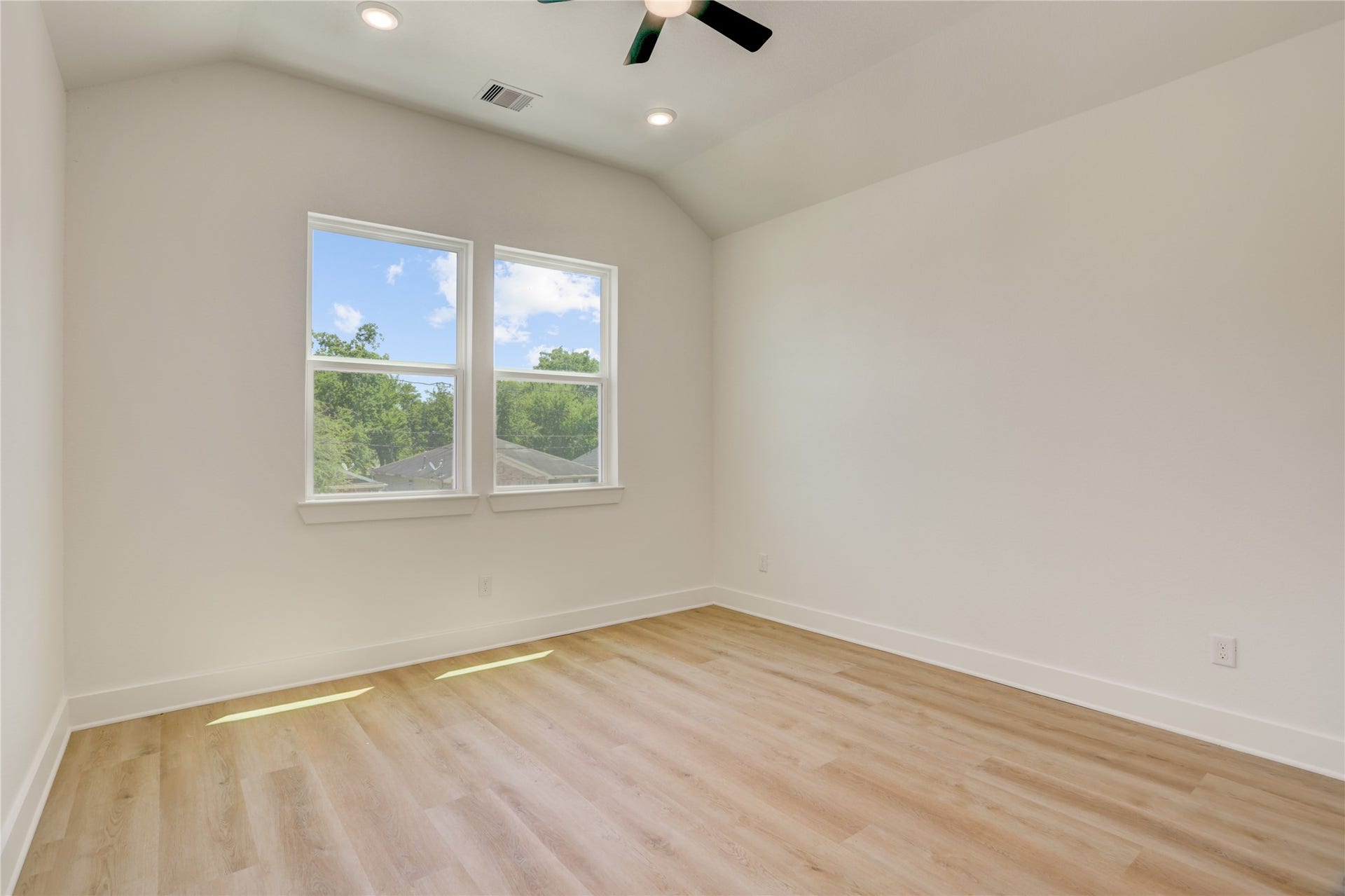 5317 Nielan Street, #A-B, Houston, TX 77028 5317 Nielan Street, #A-B, Houston, TX 77028