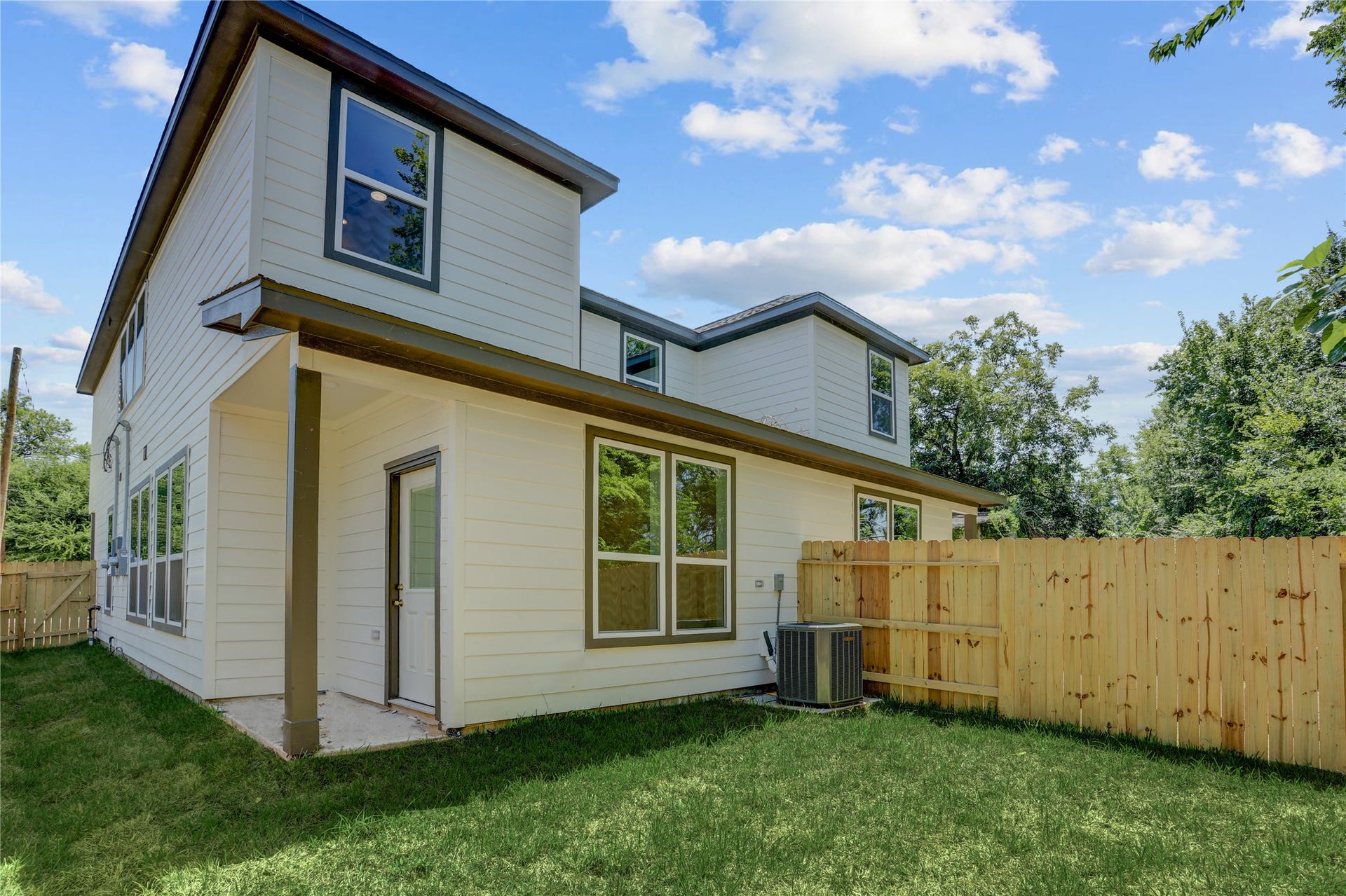 5317 Nielan Street, #A-B, Houston, TX 77028 5317 Nielan Street, #A-B, Houston, TX 77028