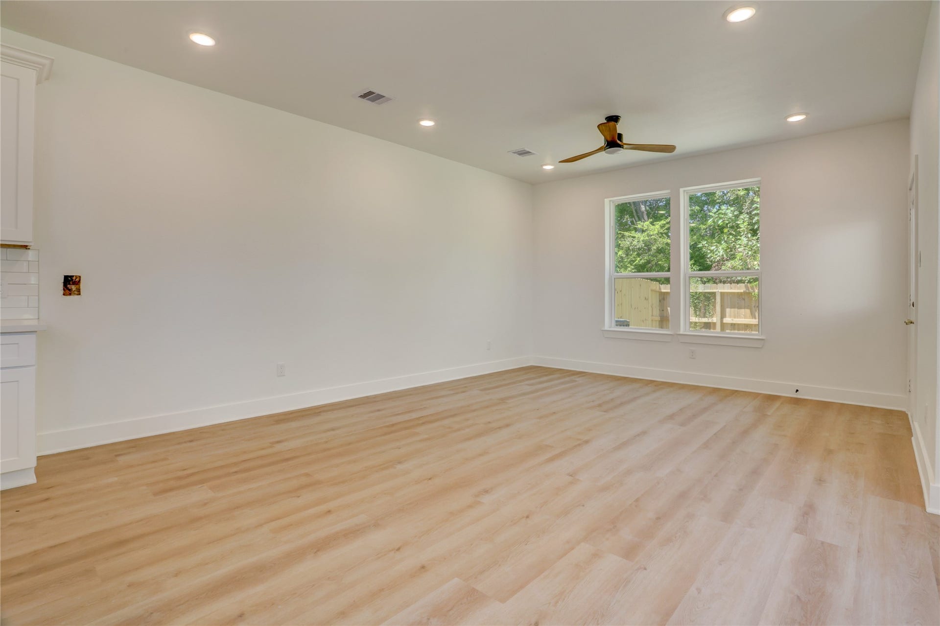 5317 Nielan Street, #A-B, Houston, TX 77028 5317 Nielan Street, #A-B, Houston, TX 77028